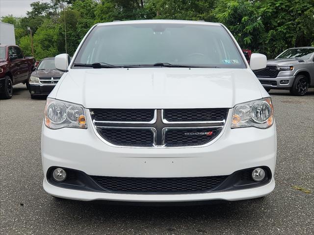 Photo of 2019 White Knuckle Clearcoat Dodge Grand Caravan