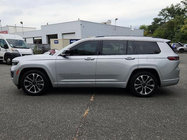 Photo of 2021 Silver Zynith Jeep Grand Cherokee L