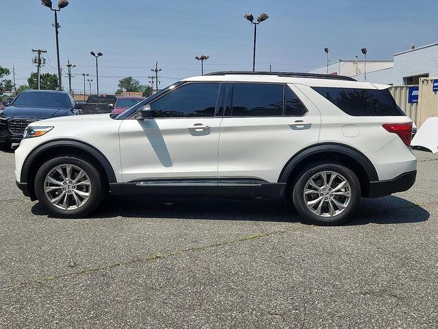 Photo of 2024 Star White Metallic Tri-Coat Ford Explorer