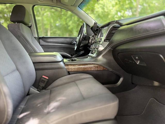 Photo of 2019 Deepwood Green Metallic Chevrolet Tahoe