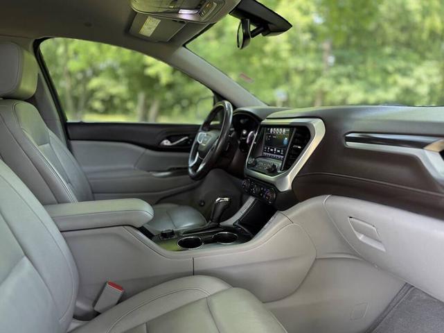 Photo of 2018 Black Cherry Metallic GMC Acadia
