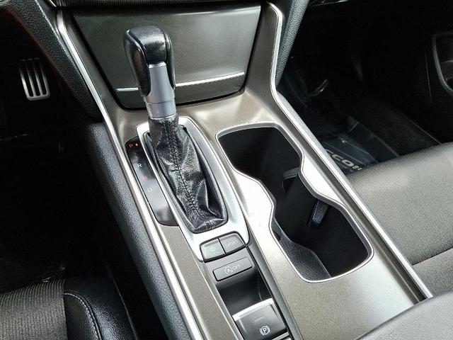 Photo of 2022 Platinum White Pearl Honda Accord