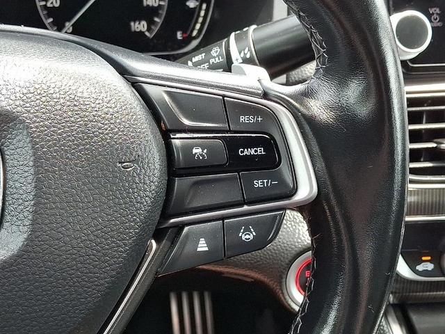 Photo of 2022 Platinum White Pearl Honda Accord