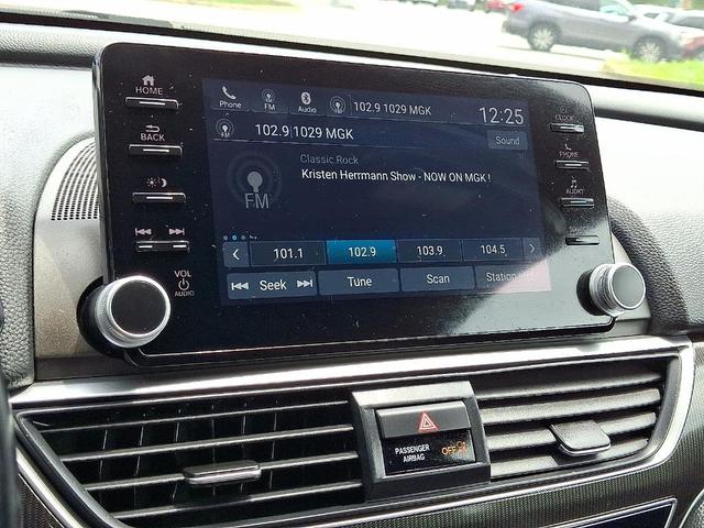 Photo of 2022 Platinum White Pearl Honda Accord