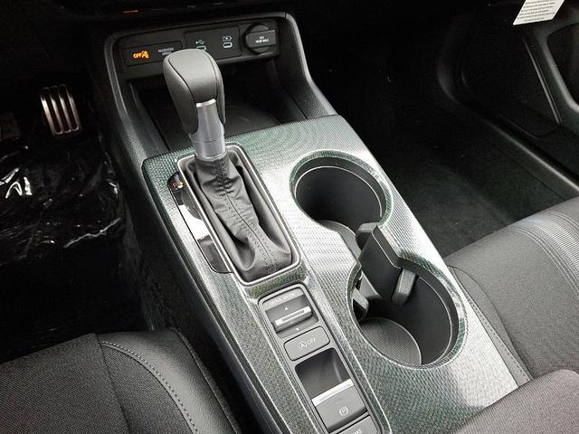 Photo of 2026 Platinum White Pearl Honda Civic