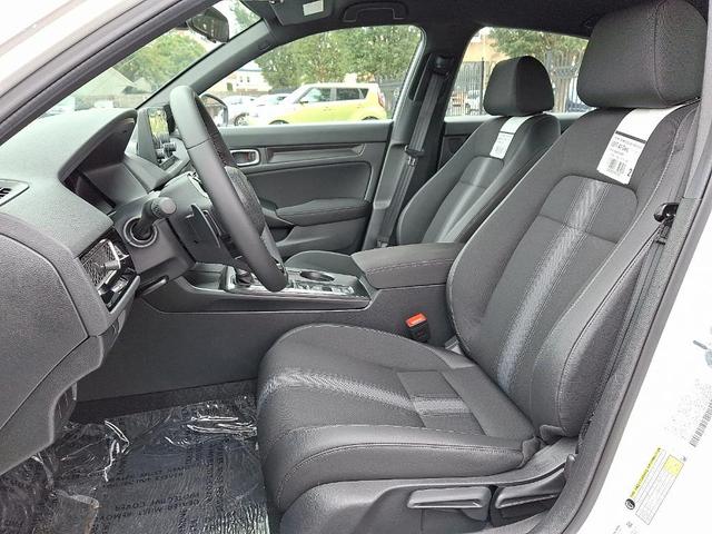 Photo of 2026 Platinum White Pearl Honda Civic