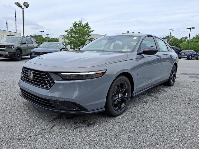 Photo of 2025 Urban Gray Pearl Honda Accord