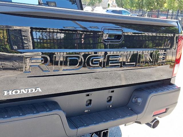 Photo of 2025 Crystal Black Pearl Honda Ridgeline