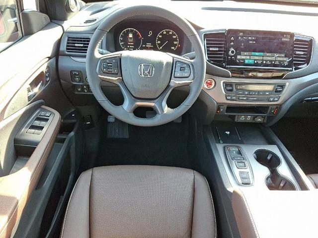 Photo of 2025 Radiant Red Metallic II Honda Ridgeline