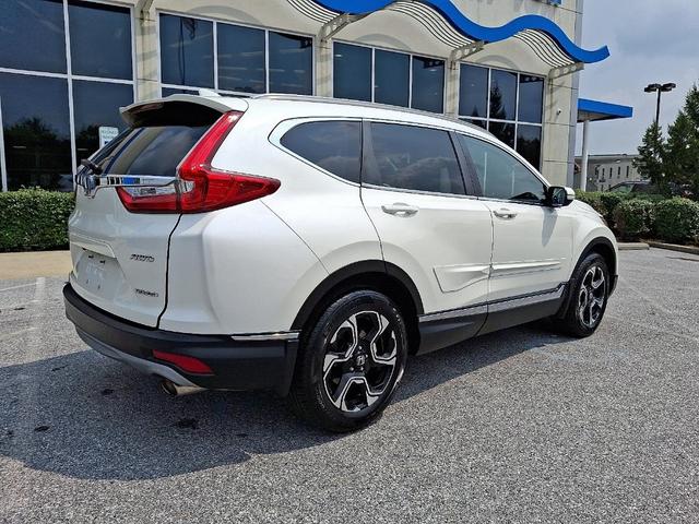 Photo of 2018 White Diamond Pearl Honda CR-V