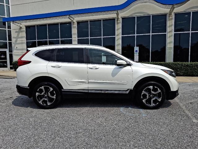 Photo of 2018 White Diamond Pearl Honda CR-V