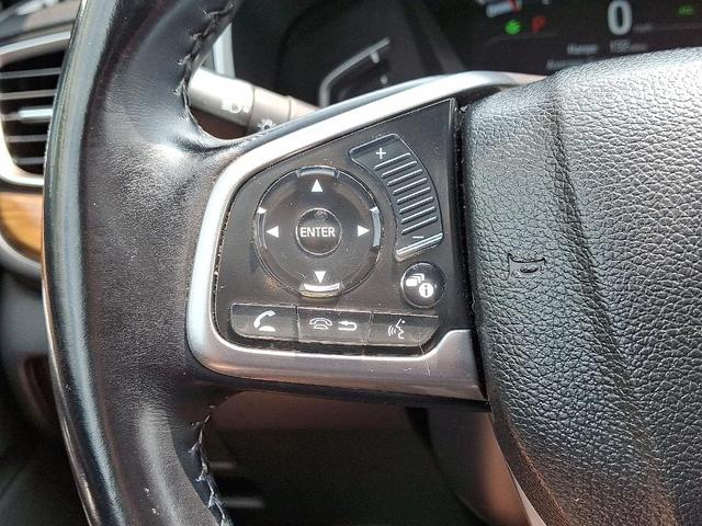 Photo of 2018 White Diamond Pearl Honda CR-V