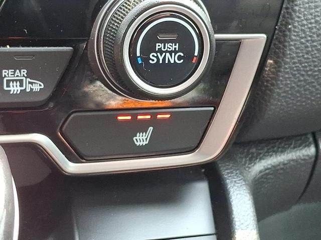 Photo of 2018 White Diamond Pearl Honda CR-V