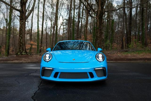 Photo of 2018 Blue Porsche 911