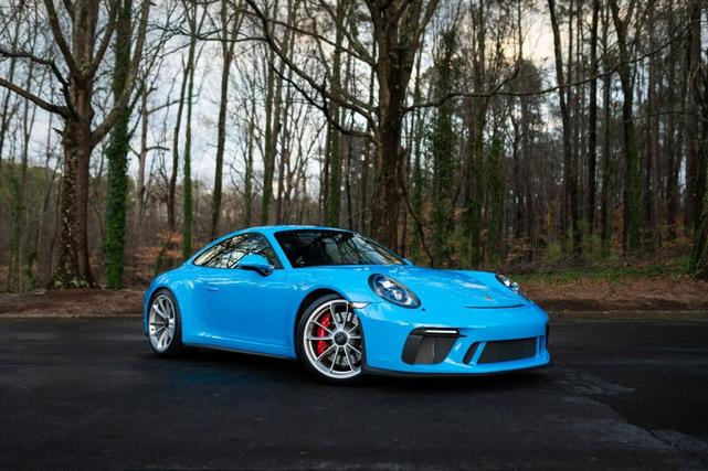 Photo of 2018 Blue Porsche 911