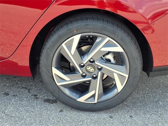 Photo of 2025 Red Hyundai ELANTRA