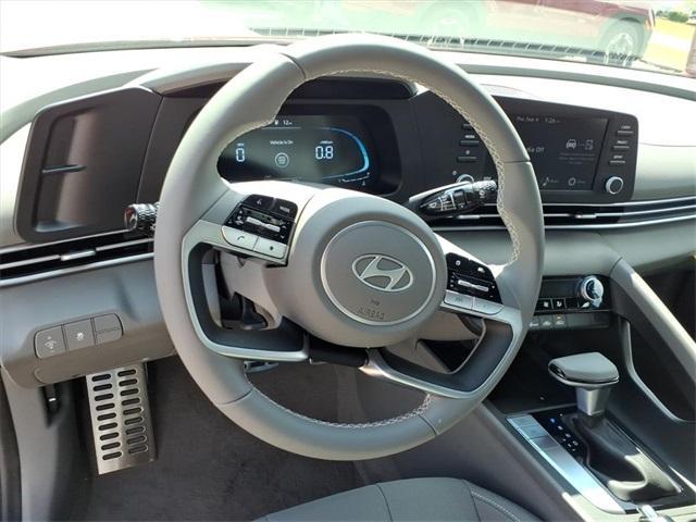 Photo of 2025 Red Hyundai ELANTRA