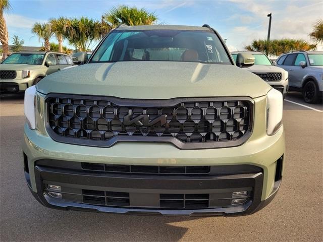 Photo of 2025 Jungle Green Kia Telluride