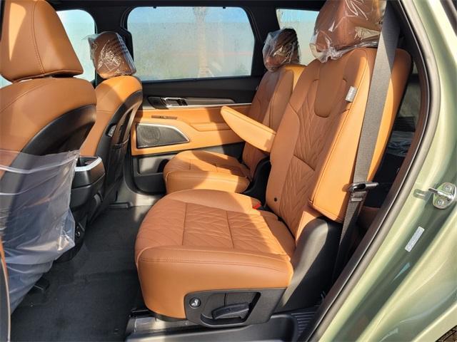 Photo of 2025 Jungle Green Kia Telluride