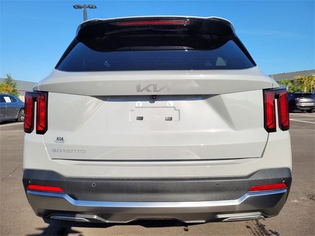 Photo of 2025 Wolf Gray Kia Sorento