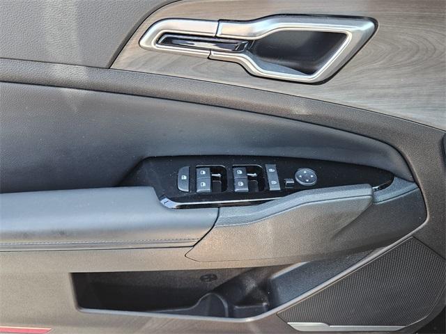 Photo of 2023 Ebony Black Kia Sportage