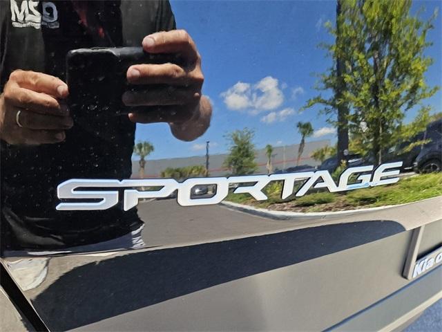 Photo of 2023 Ebony Black Kia Sportage