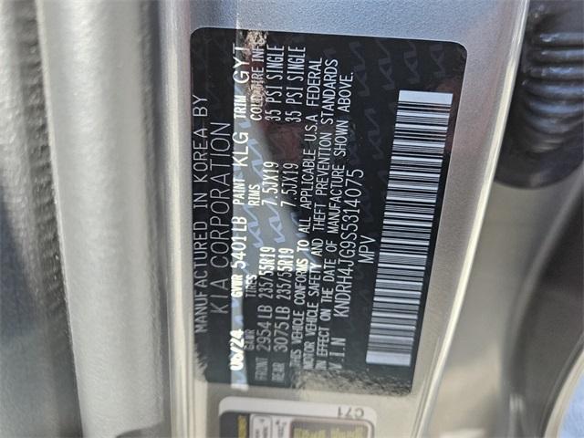 Photo of 2025 Steel Gray Kia Sorento Hybrid