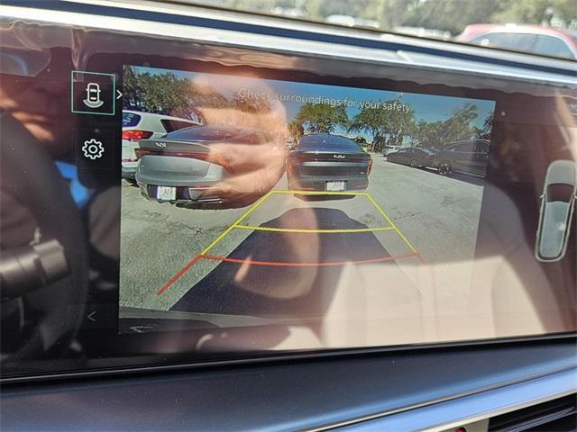 Photo of 2025 Steel Gray Kia Sorento Hybrid