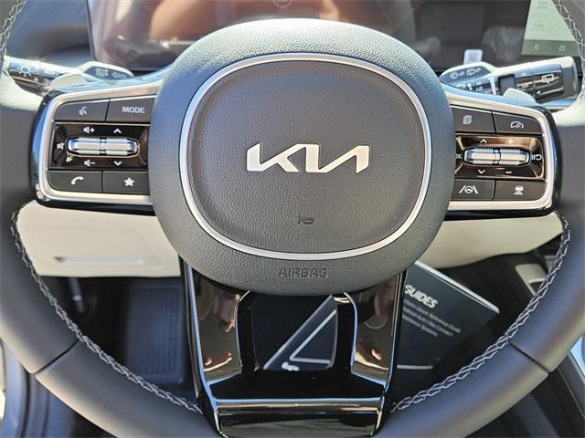 Photo of 2025 Steel Gray Kia Sorento Hybrid