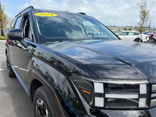 Photo of 2024 Phantom Black Hyundai SANTA FE