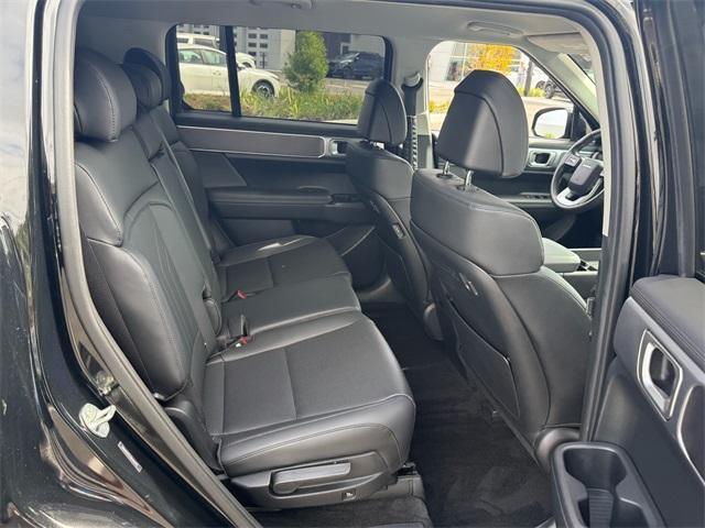 Photo of 2024 Phantom Black Hyundai SANTA FE