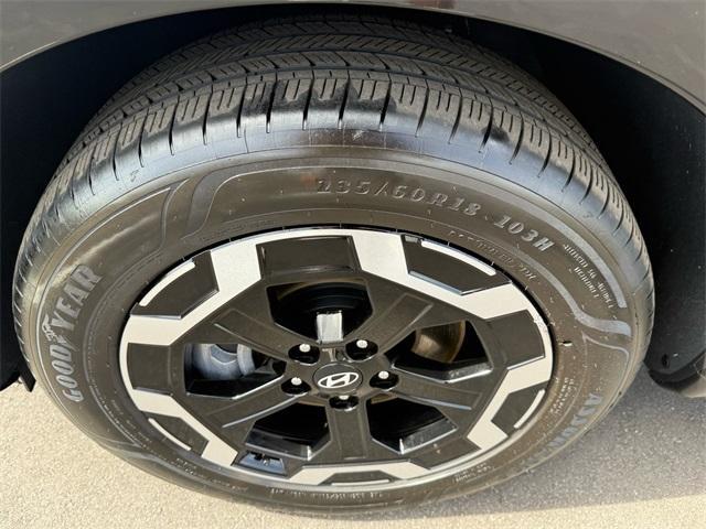 Photo of 2024 Phantom Black Hyundai SANTA FE