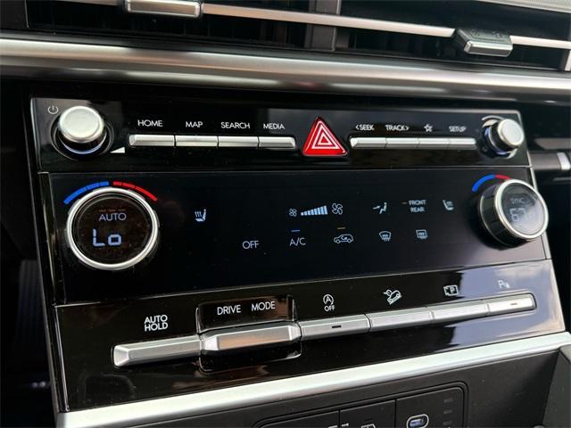 Photo of 2024 Phantom Black Hyundai SANTA FE