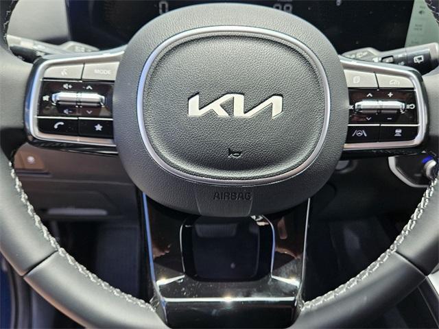 Photo of 2025 Midnight Black Kia Sorento