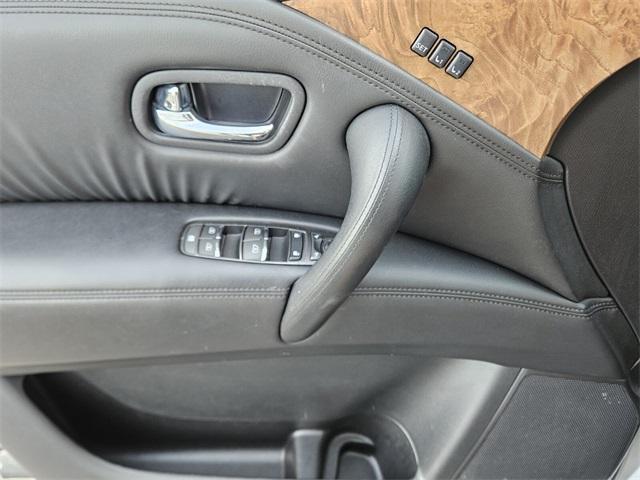 Photo of 2023 Brilliant Silver Metallic Nissan Armada