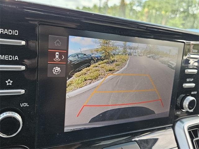 Photo of 2023 Everlasting Silver Kia Sorento