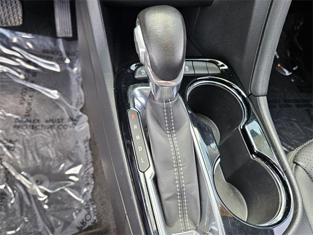 Photo of 2023 Summit White Buick Encore GX