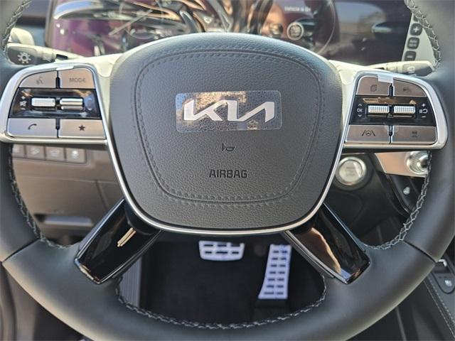 Photo of 2025 Glacial White Pearl Kia Telluride