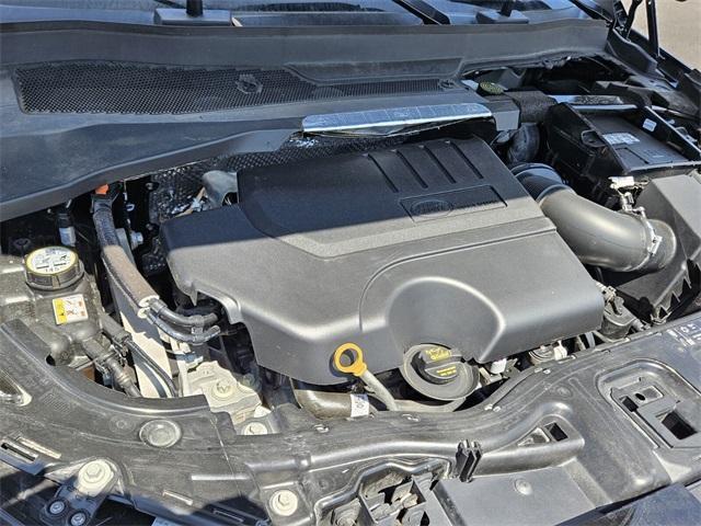 Photo of 2022 Santorini Black Land Rover Discovery Sport