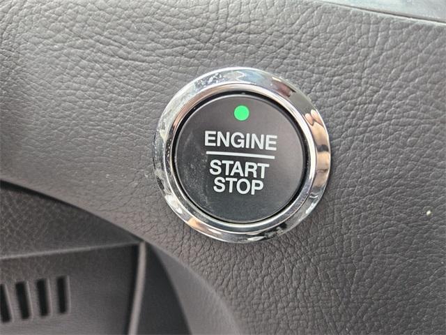 Photo of 2024 Silver Metallic Ford Edge