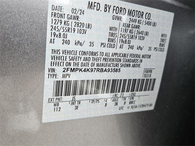 Photo of 2024 Silver Metallic Ford Edge