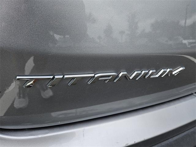 Photo of 2024 Silver Metallic Ford Edge