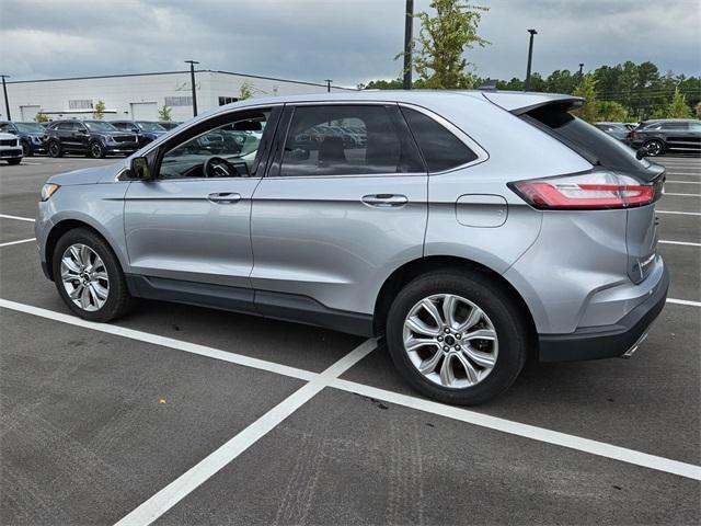 Photo of 2024 Silver Metallic Ford Edge