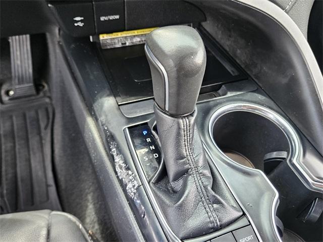 Photo of 2019 Red Toyota Camry