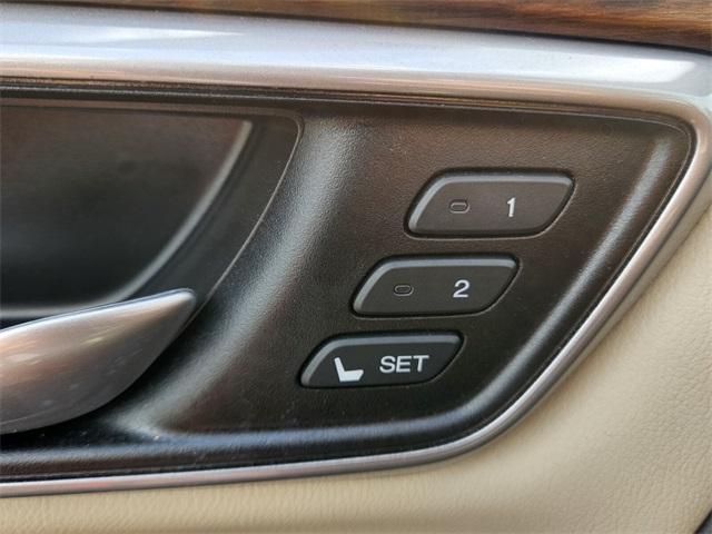 Photo of 2018 Molten Lava Pearl Honda CR-V