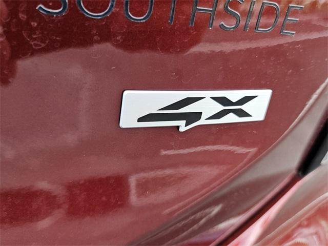 Photo of 2024 Red Kia Telluride