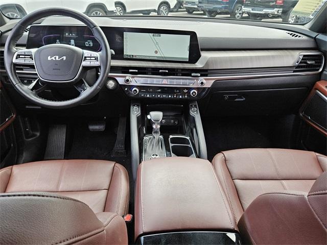 Photo of 2024 Red Kia Telluride
