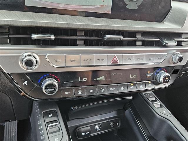 Photo of 2024 Red Kia Telluride