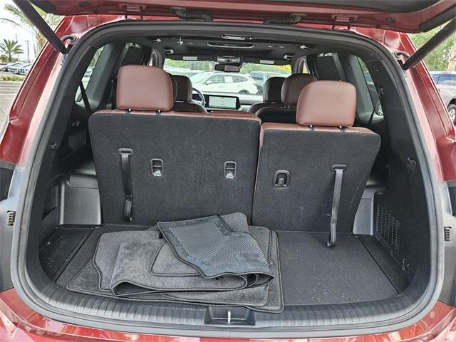 Photo of 2024 Red Kia Telluride