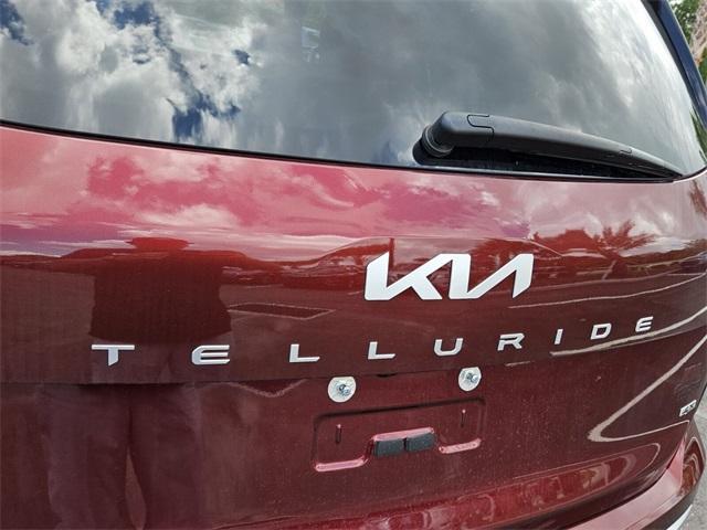 Photo of 2024 Red Kia Telluride